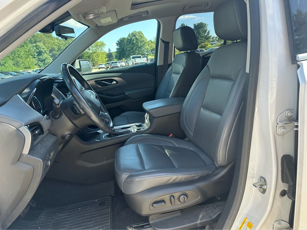 Thumbnail: 2018 Chevrolet Traverse - 10