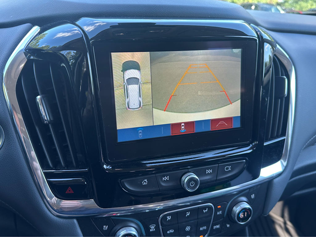 Thumbnail: 2018 Chevrolet Traverse - 19