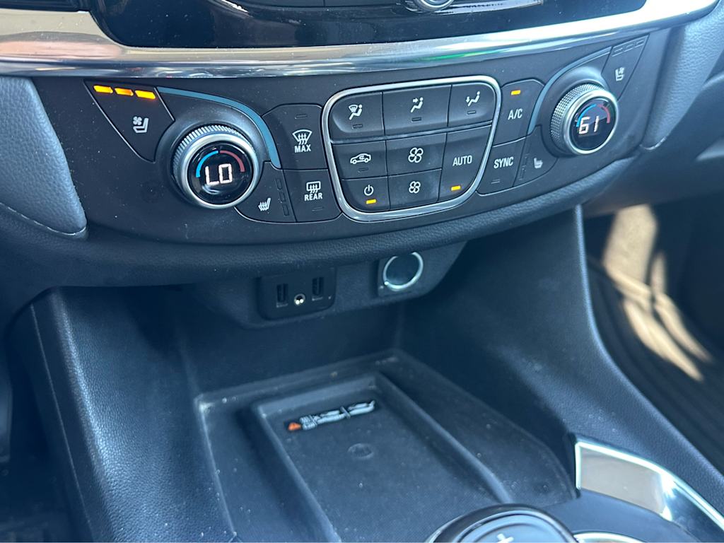 Thumbnail: 2018 Chevrolet Traverse - 20