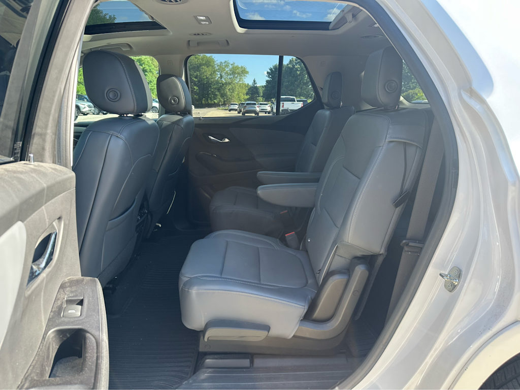 Thumbnail: 2018 Chevrolet Traverse - 11