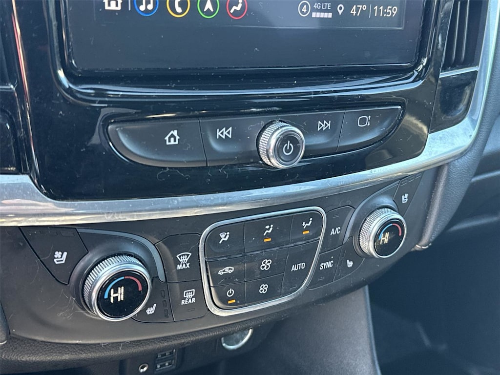 Thumbnail: 2022 Chevrolet Traverse - 21