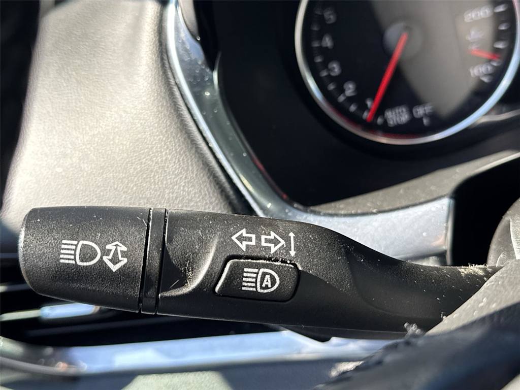 Thumbnail: 2022 Chevrolet Traverse - 28