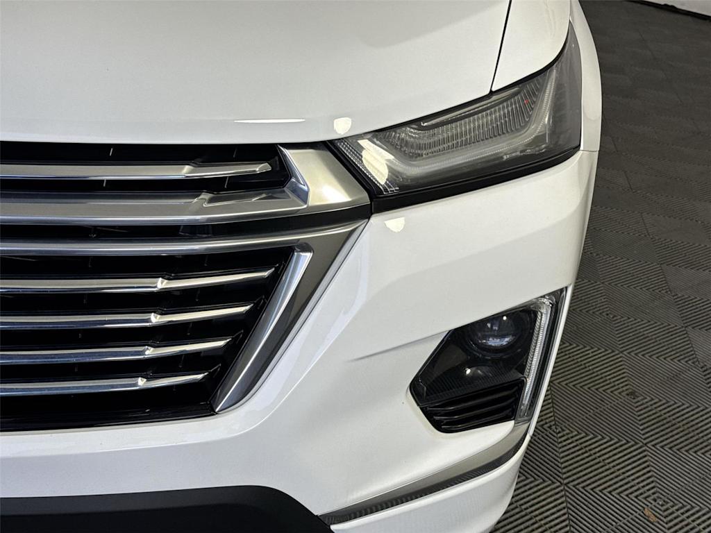 Thumbnail: 2022 Chevrolet Traverse - 16