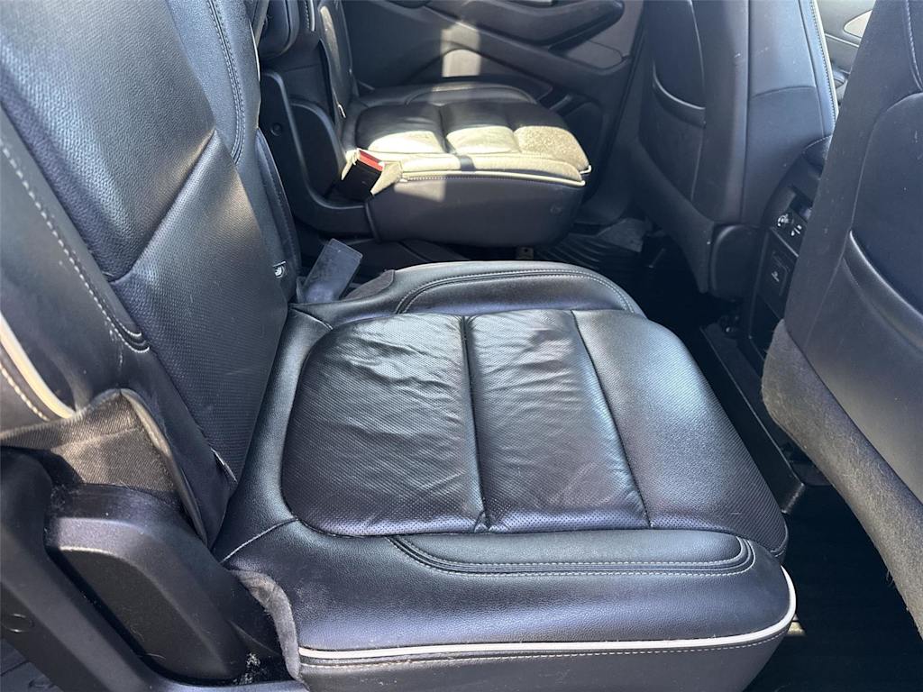 Thumbnail: 2022 Chevrolet Traverse - 18