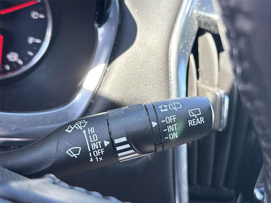 Thumbnail: 2022 Chevrolet Traverse - 29