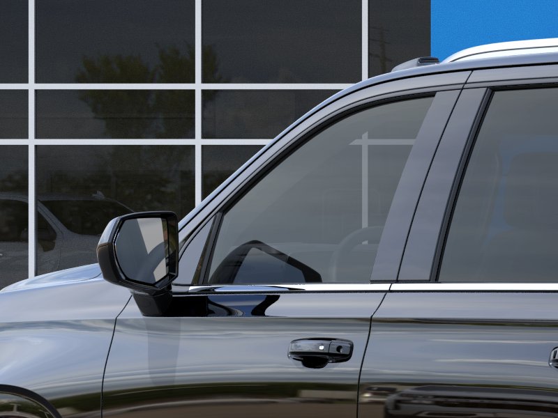 Thumbnail: 2026 Chevrolet Suburban - 11