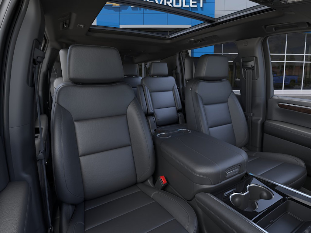 Thumbnail: 2026 Chevrolet Suburban - 7