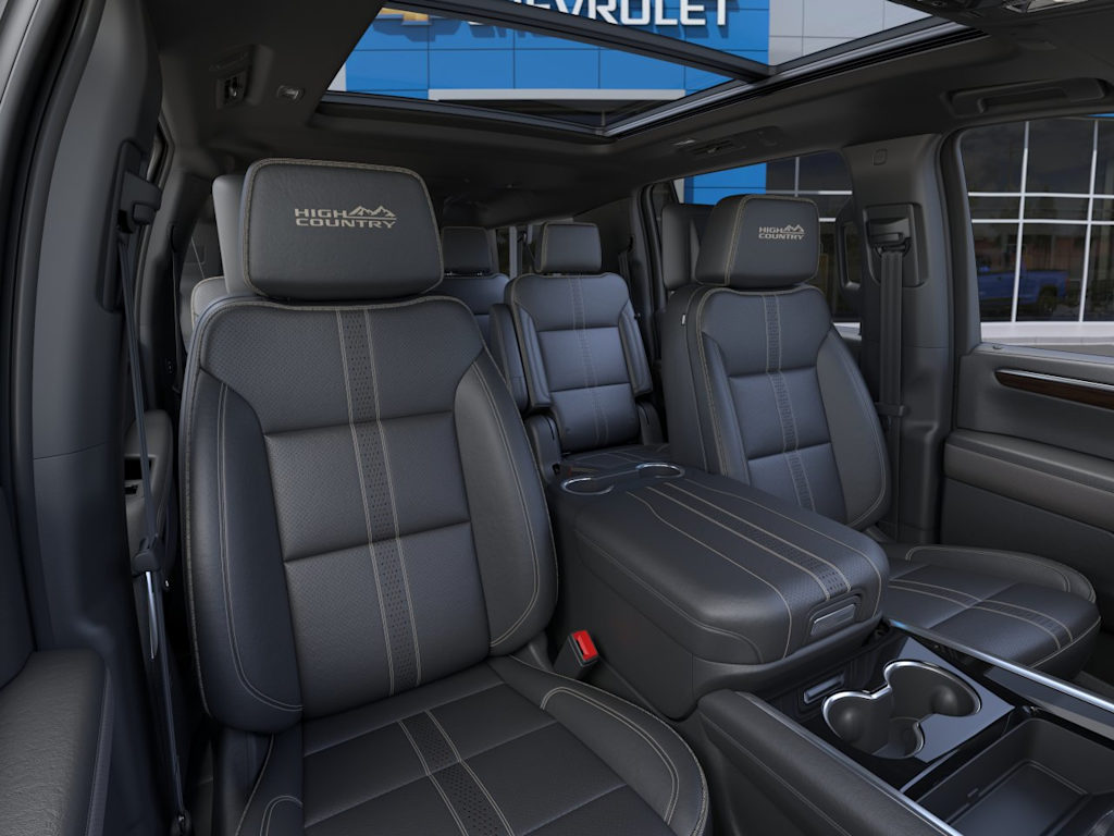 Thumbnail: 2026 Chevrolet Suburban - 7