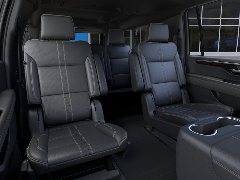 Thumbnail: 2026 Chevrolet Suburban - 9