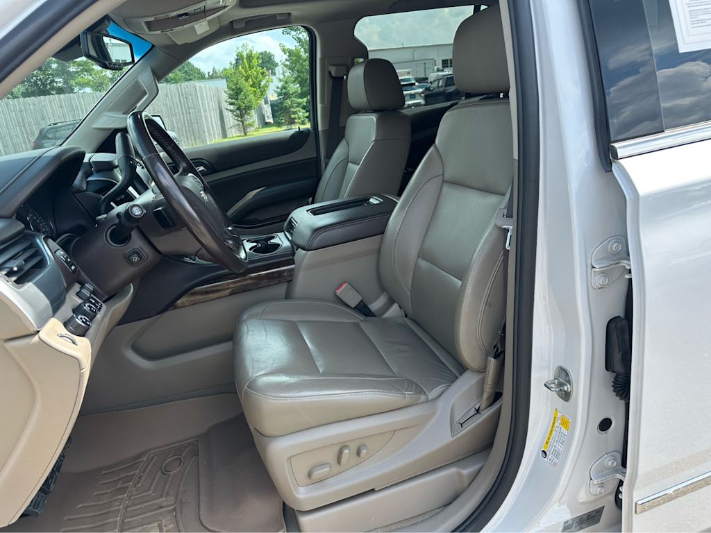 Thumbnail: 2019 Chevrolet Tahoe - 9