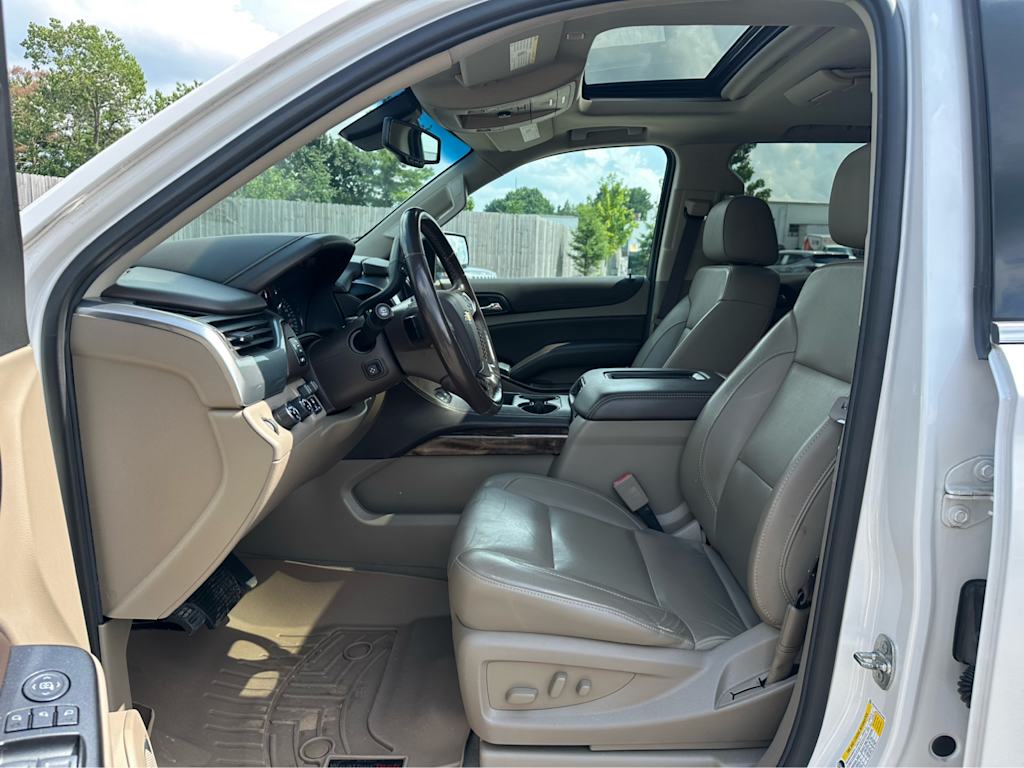 Thumbnail: 2019 Chevrolet Tahoe - 8