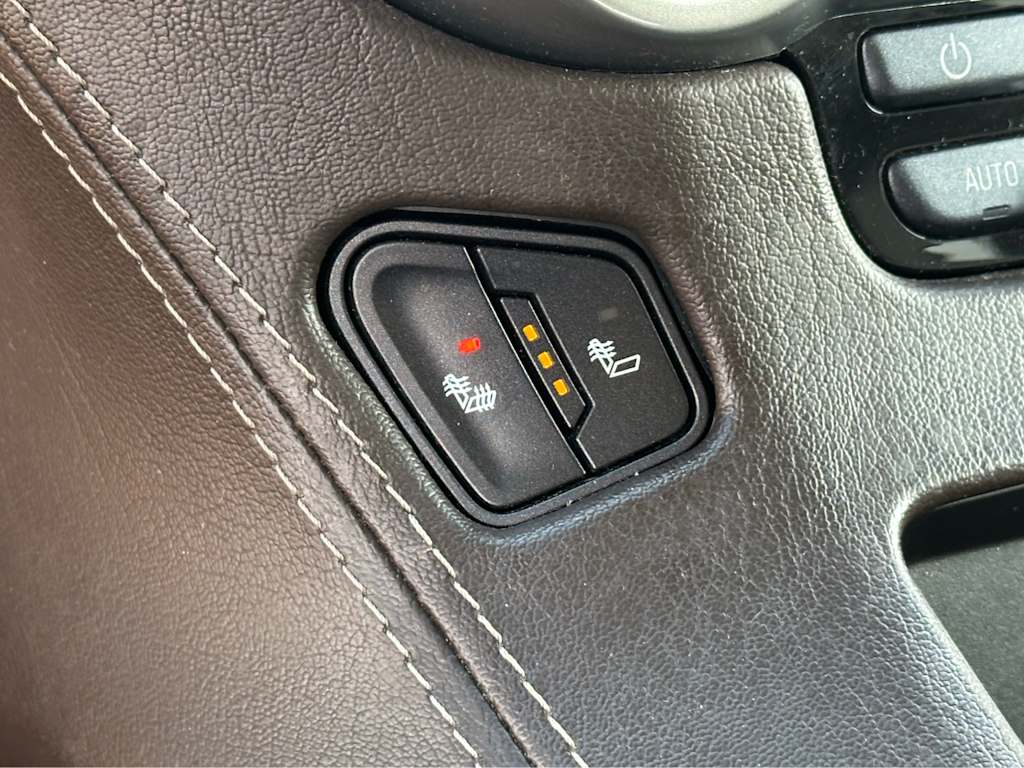 Thumbnail: 2019 Chevrolet Tahoe - 20
