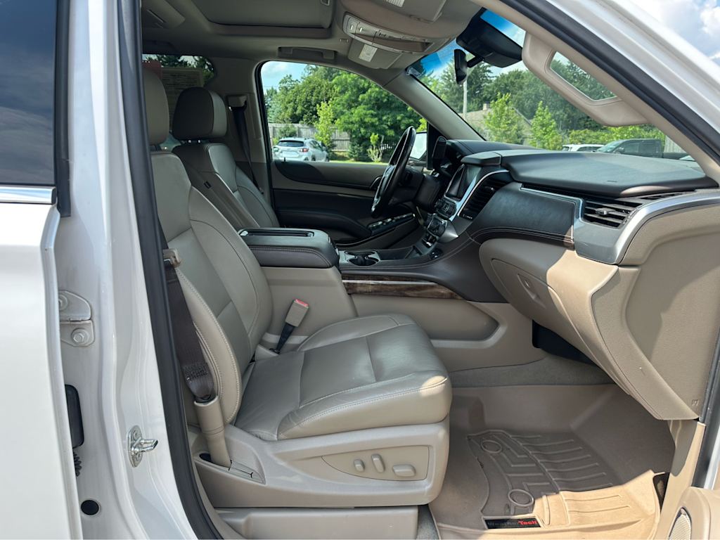 Thumbnail: 2019 Chevrolet Tahoe - 23
