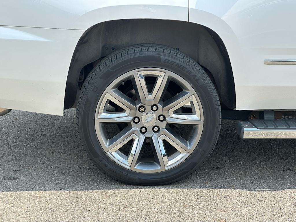 Thumbnail: 2019 Chevrolet Tahoe - 7