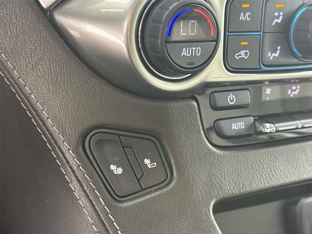 Thumbnail: 2019 Chevrolet Tahoe - 23