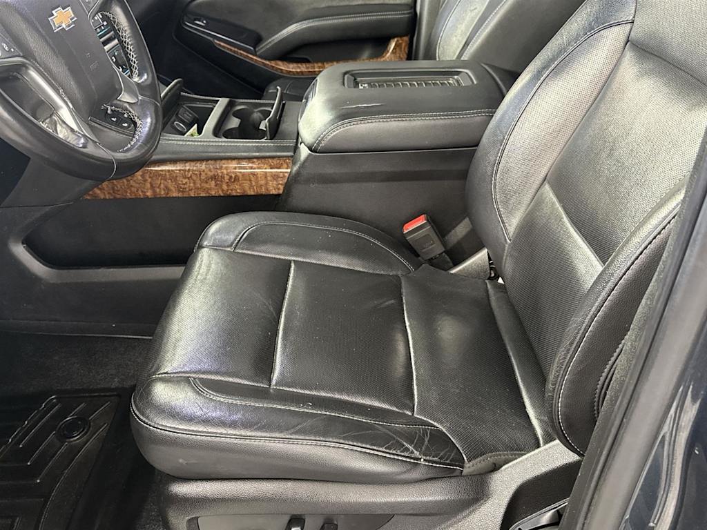 Thumbnail: 2019 Chevrolet Suburban - 8