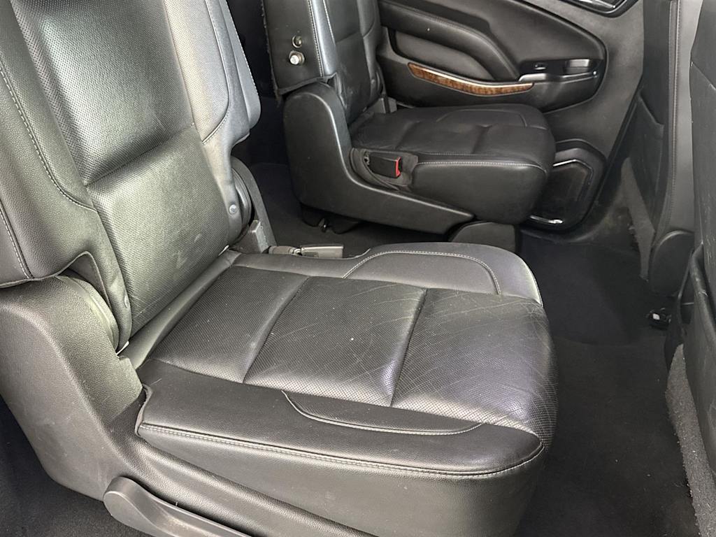 Thumbnail: 2019 Chevrolet Suburban - 9