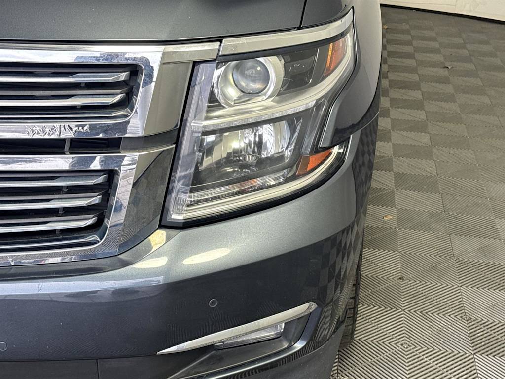 Thumbnail: 2019 Chevrolet Suburban - 17