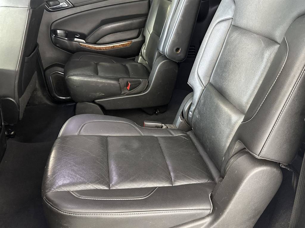 Thumbnail: 2019 Chevrolet Suburban - 10