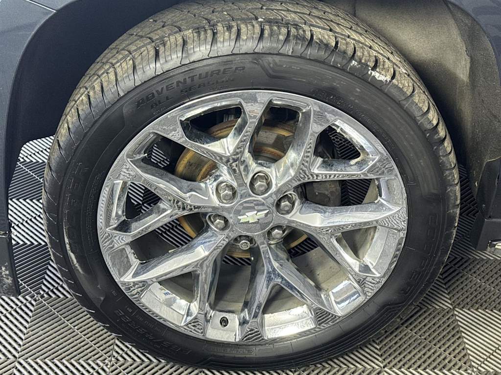 Thumbnail: 2019 Chevrolet Suburban - 7