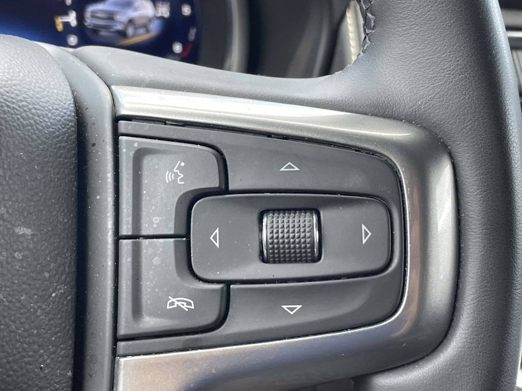 Thumbnail: 2023 Chevrolet Tahoe - 21