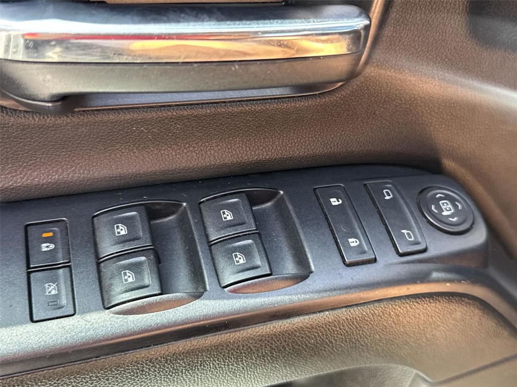 Thumbnail: 2016 GMC Sierra 2500 - 24