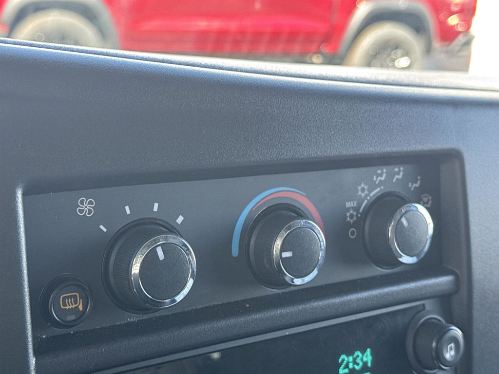 Thumbnail: 2024 GMC Savana - 19