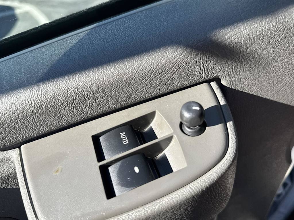 Thumbnail: 2024 GMC Savana - 21