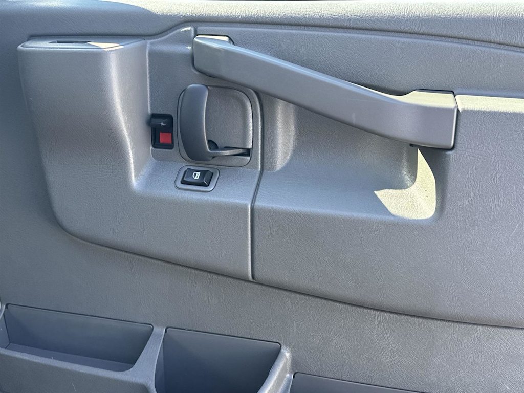 Thumbnail: 2024 GMC Savana - 29