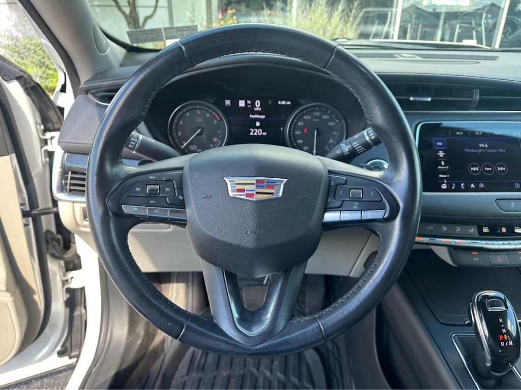 Thumbnail: 2020 Cadillac XT4 - 2