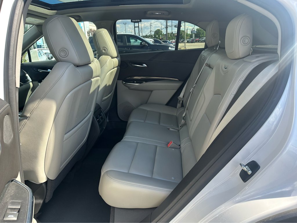 Thumbnail: 2020 Cadillac XT4 - 23