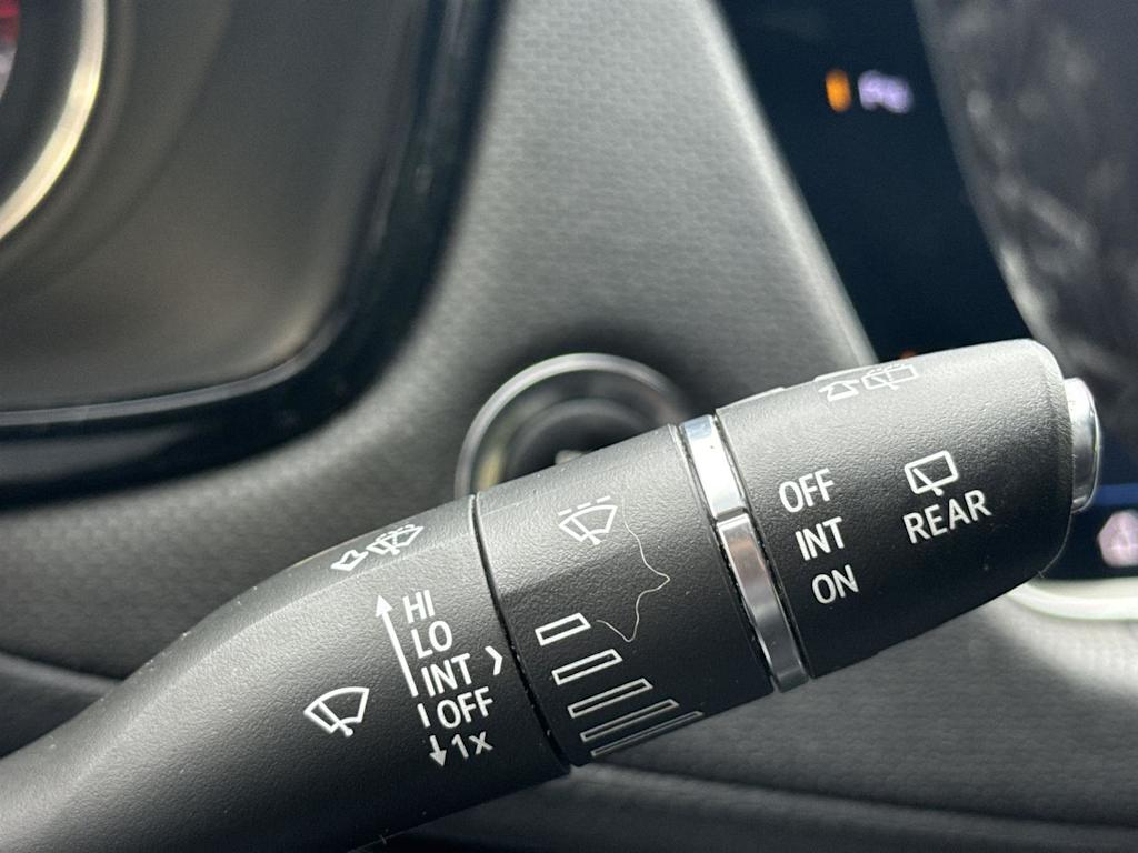 Thumbnail: 2022 Cadillac XT5 - 32