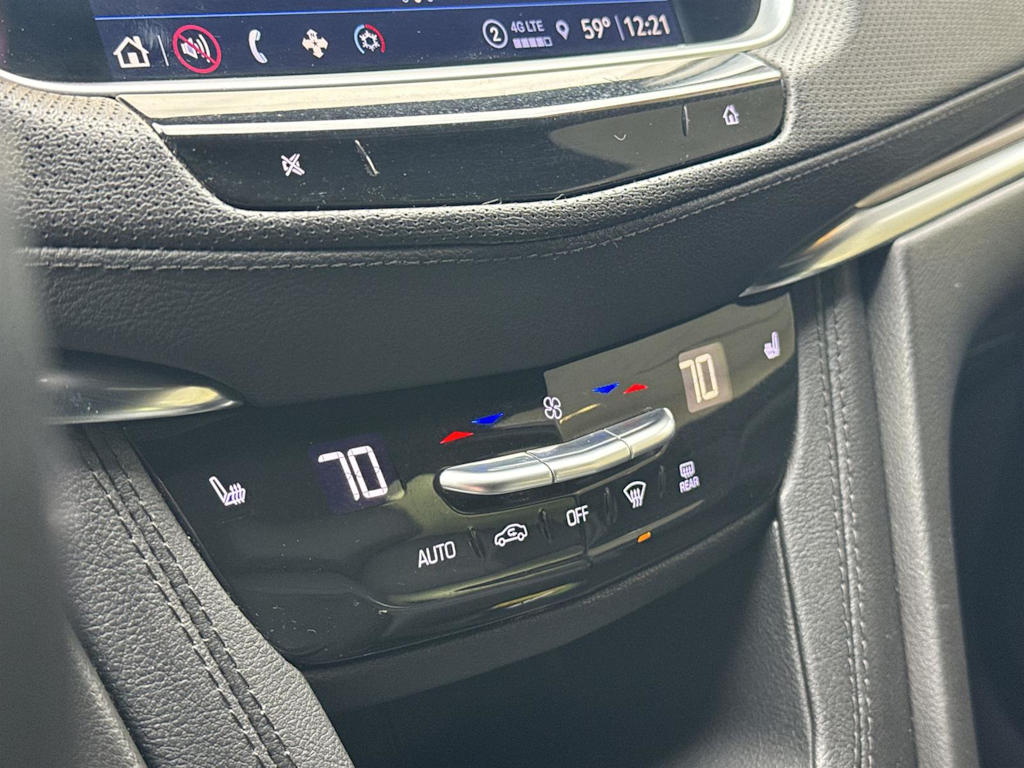 Thumbnail: 2022 Cadillac XT5 - 24