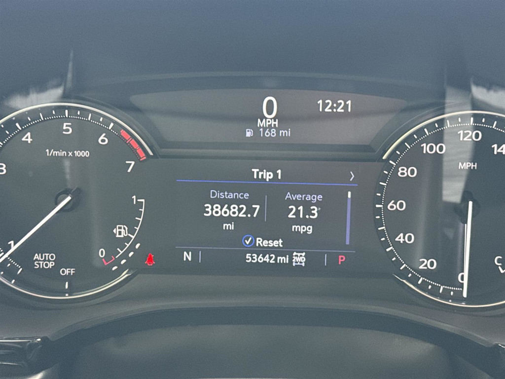 Thumbnail: 2022 Cadillac XT5 - 12