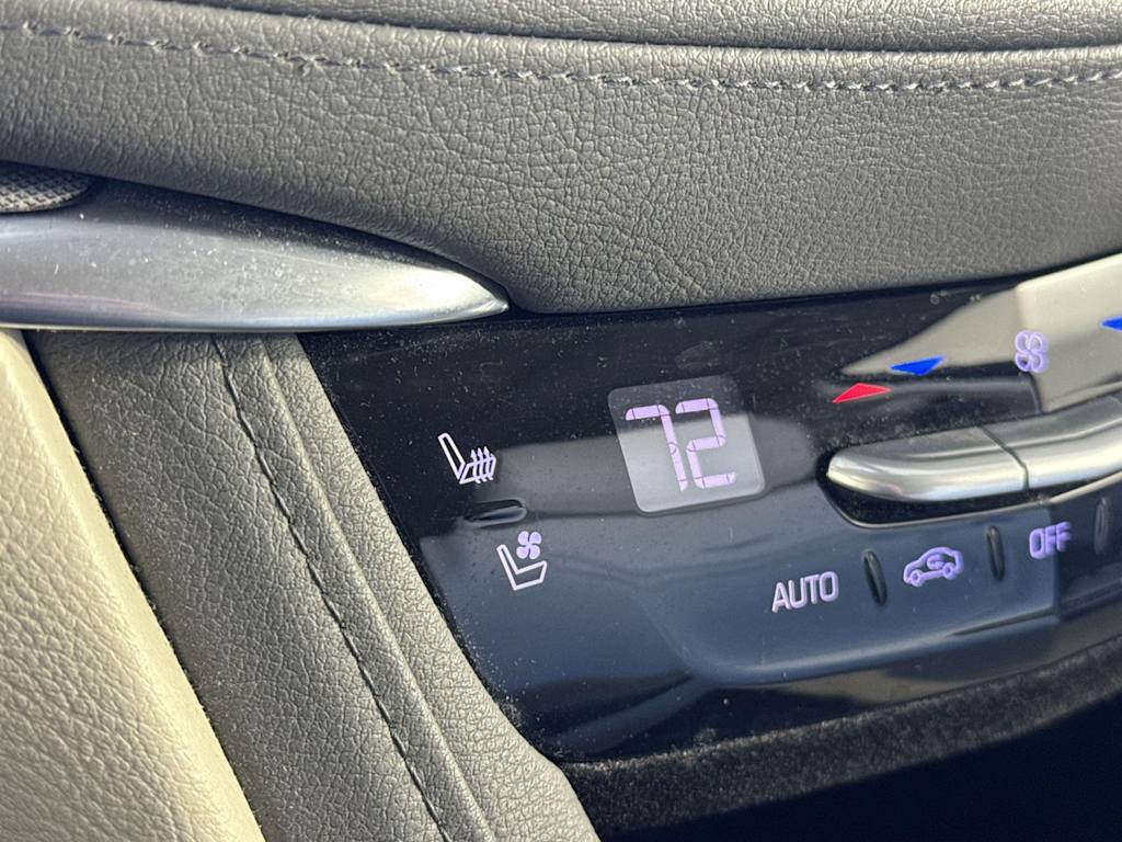 Thumbnail: 2018 Cadillac XT5 - 22