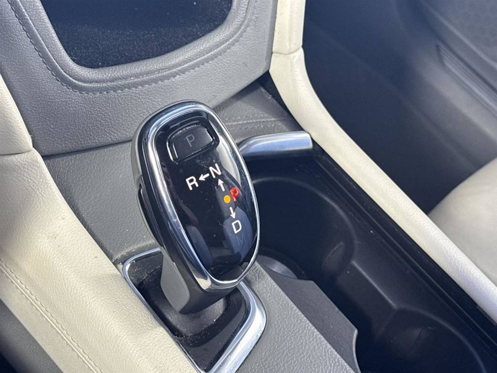 Thumbnail: 2018 Cadillac XT5 - 10