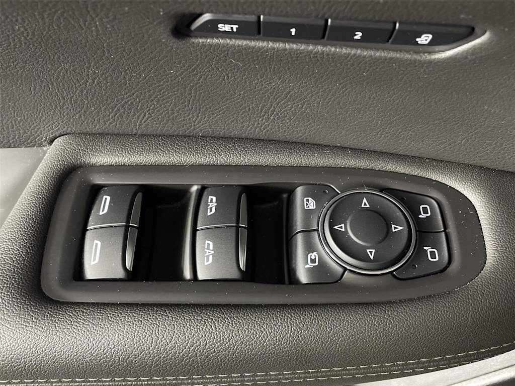 Thumbnail: 2024 Cadillac XT6 - 36