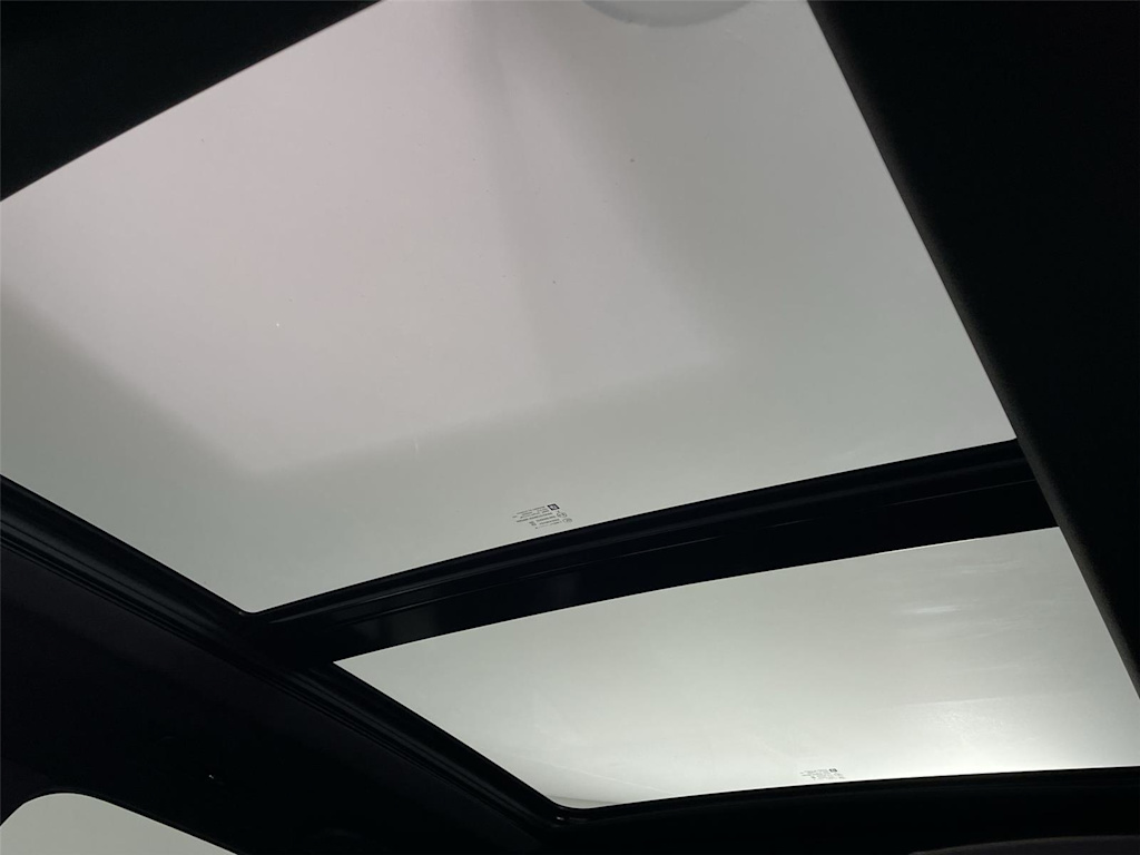 Thumbnail: 2024 Cadillac XT6 - 25