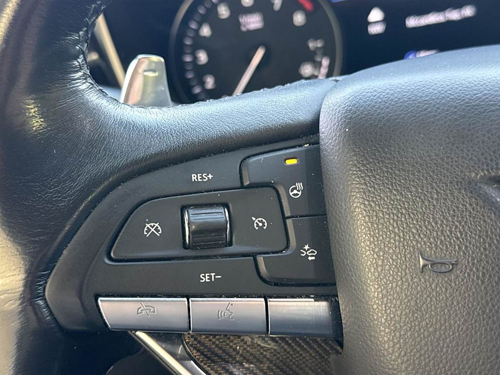 Thumbnail: 2020 Cadillac XT6 - 25