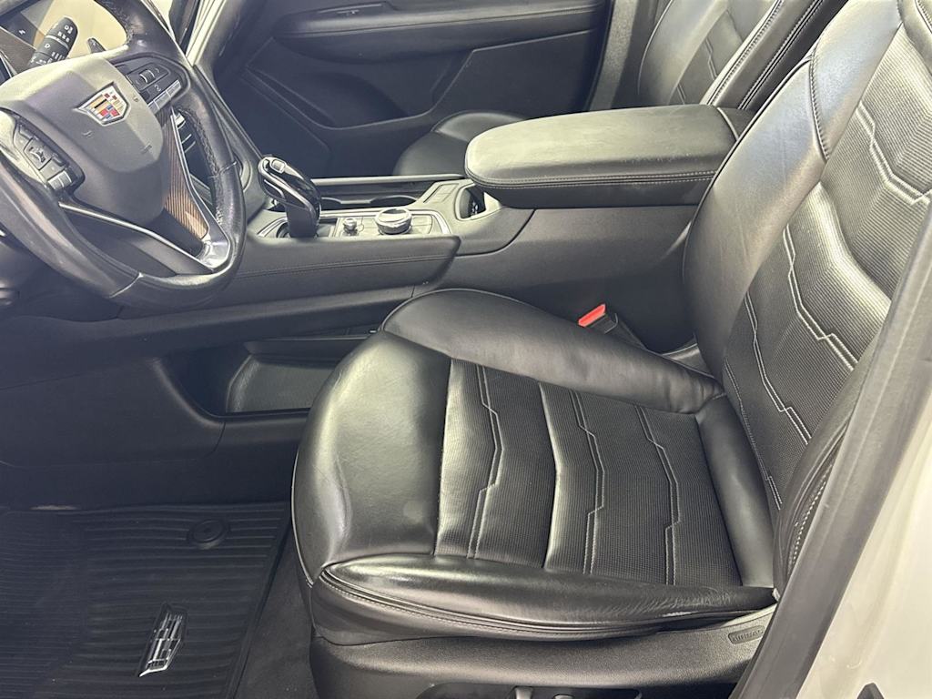 Thumbnail: 2020 Cadillac XT6 - 8