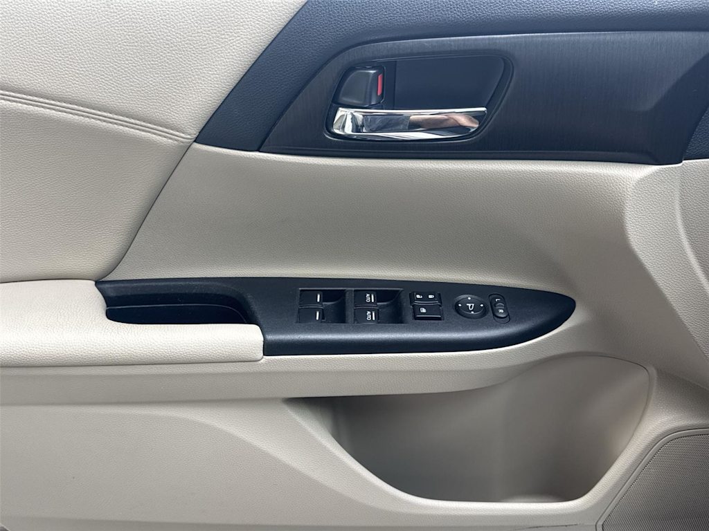 Thumbnail: 2014 Honda Accord - 22