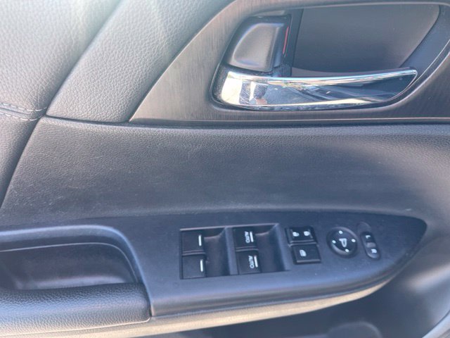 Thumbnail: 2013 Honda Accord - 15