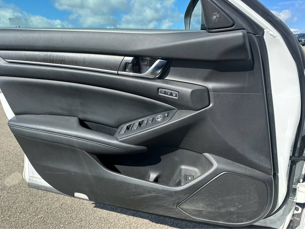 Thumbnail: 2021 Honda Accord - 21