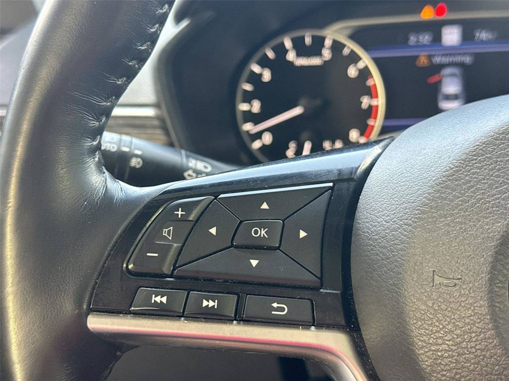 Thumbnail: 2019 Nissan Altima - 25