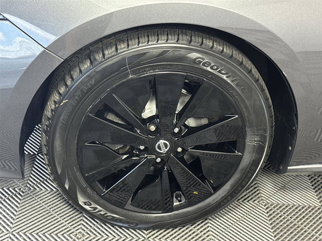 Thumbnail: 2019 Nissan Altima - 7