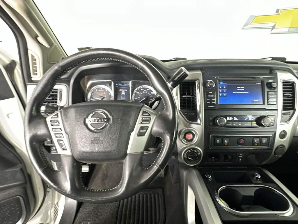 2017 Nissan Titan PRO-4X 2