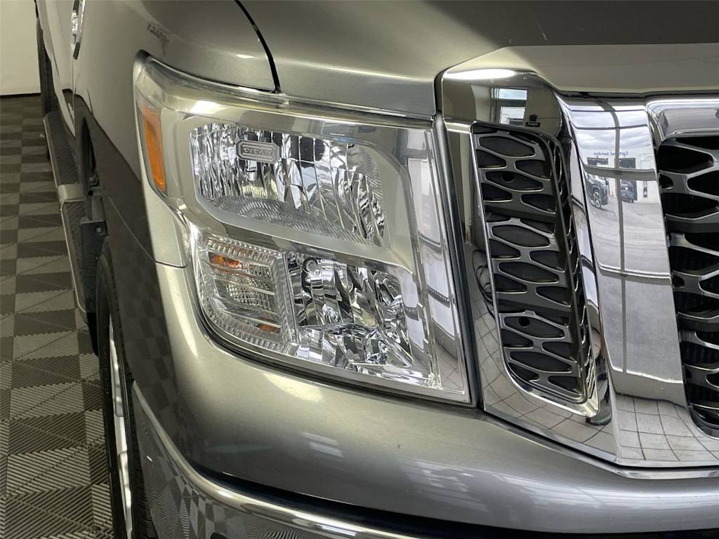 Thumbnail: 2017 Nissan Titan - 14