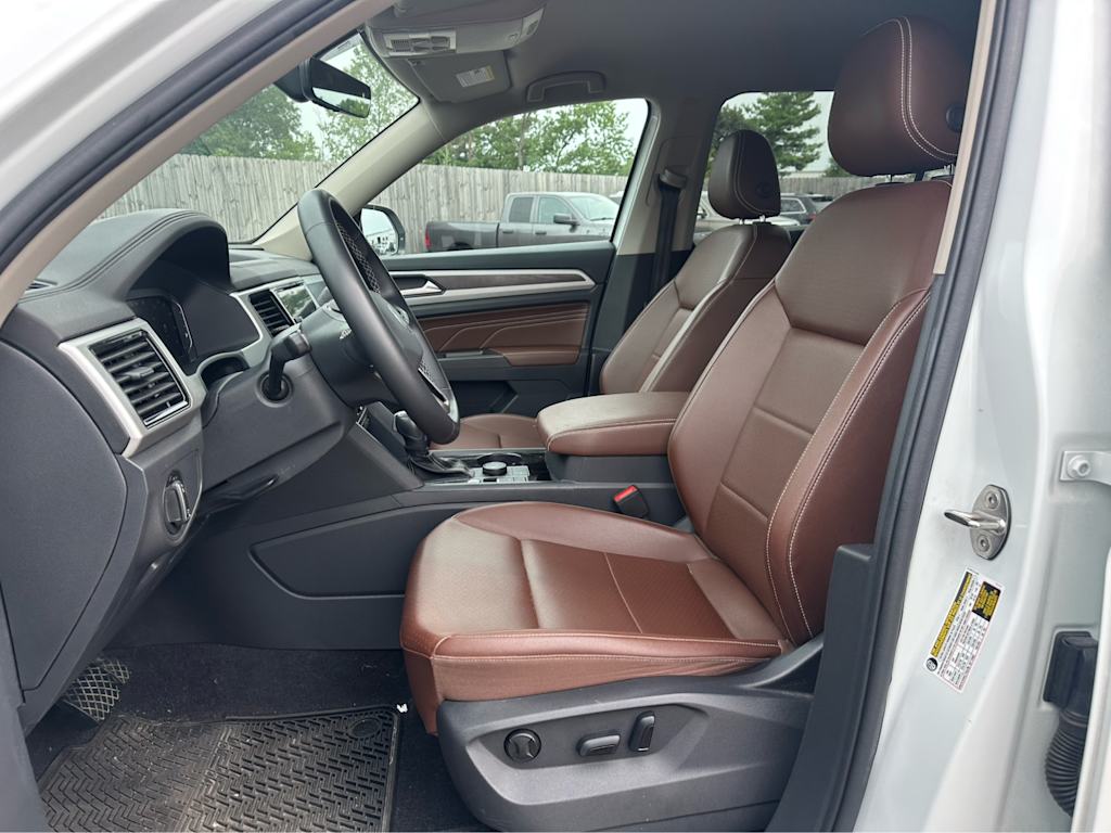 Thumbnail: 2022 Volkswagen Atlas - 9