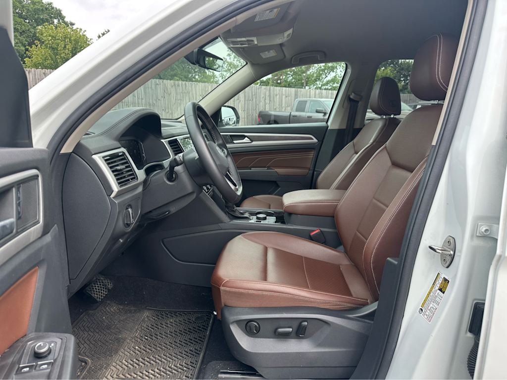 Thumbnail: 2022 Volkswagen Atlas - 8