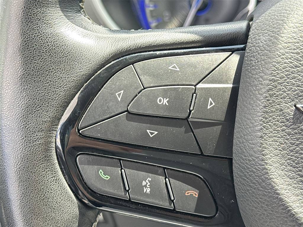 Thumbnail: 2020 Chrysler Pacifica - 25